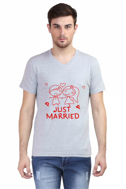 Men's V-Neck "Just Married" Couple Graphic T-shirt